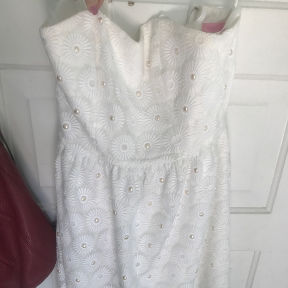 Lilly Pulitzer Dresses & Skirts - Lilly Pulitzer White Strapless Dress